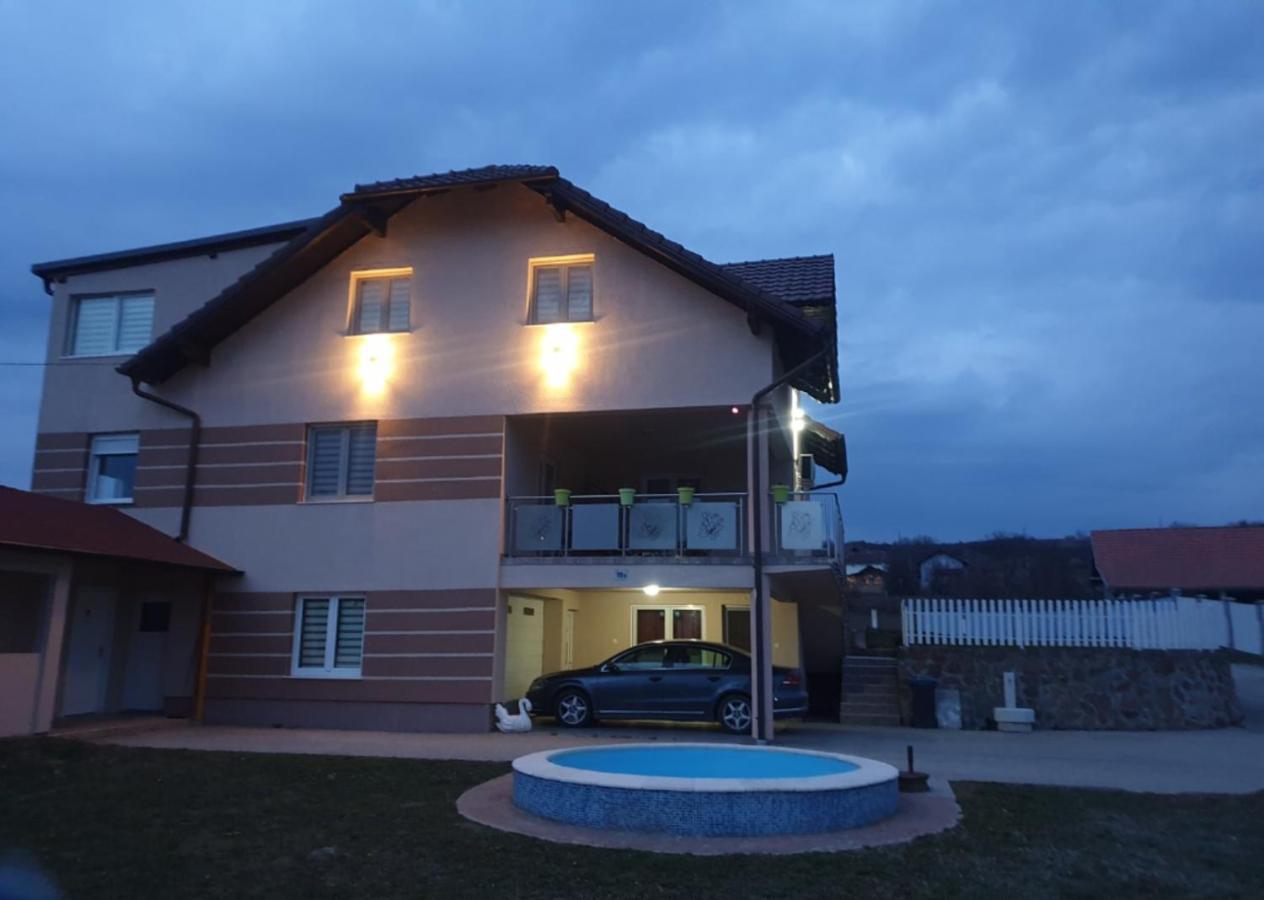 Apartmani Apolon Rednek Kültér fotó