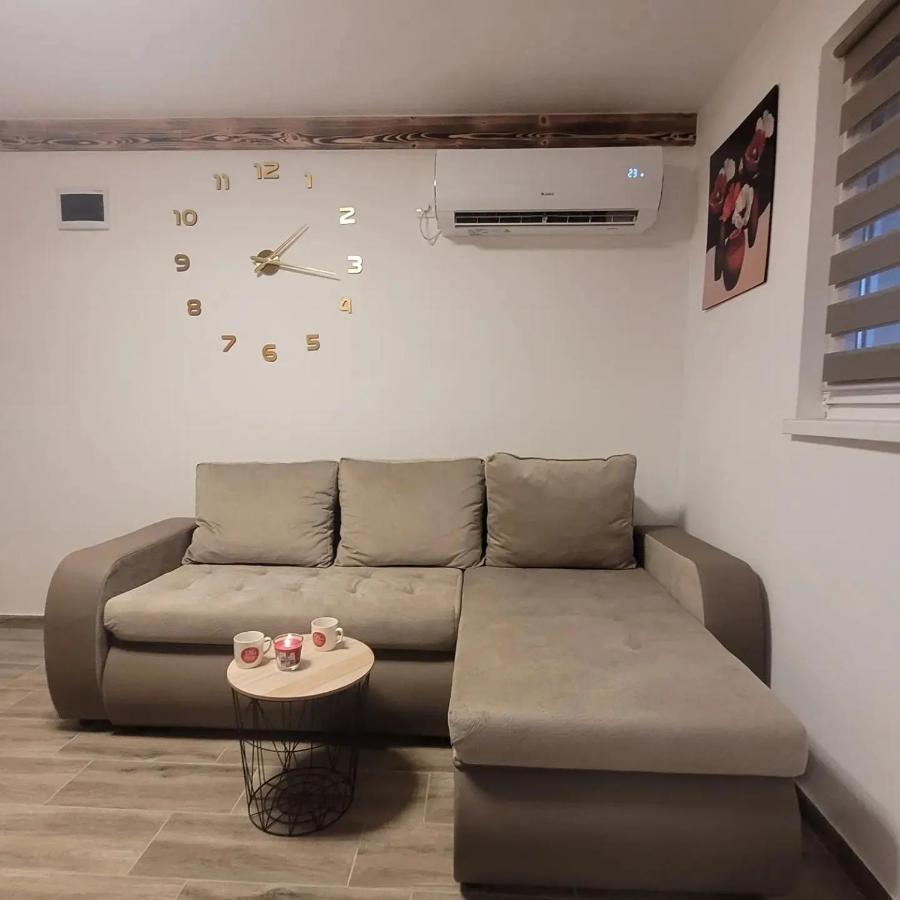 Apartmani Apolon Rednek Kültér fotó