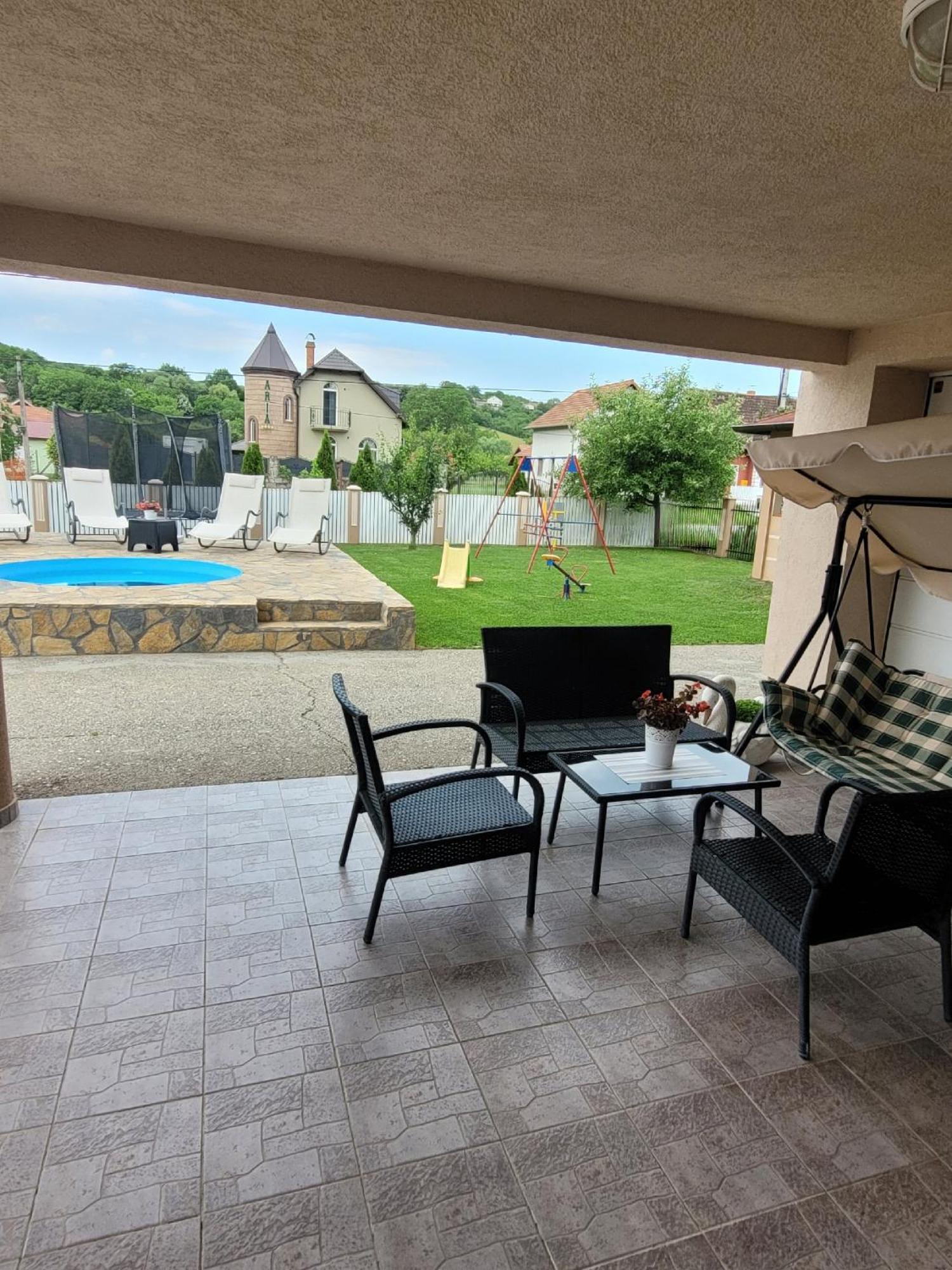 Apartmani Apolon Rednek Kültér fotó